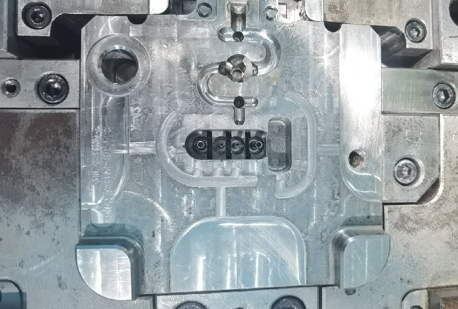 Precision medical connector mould Air tight connector plastic mould