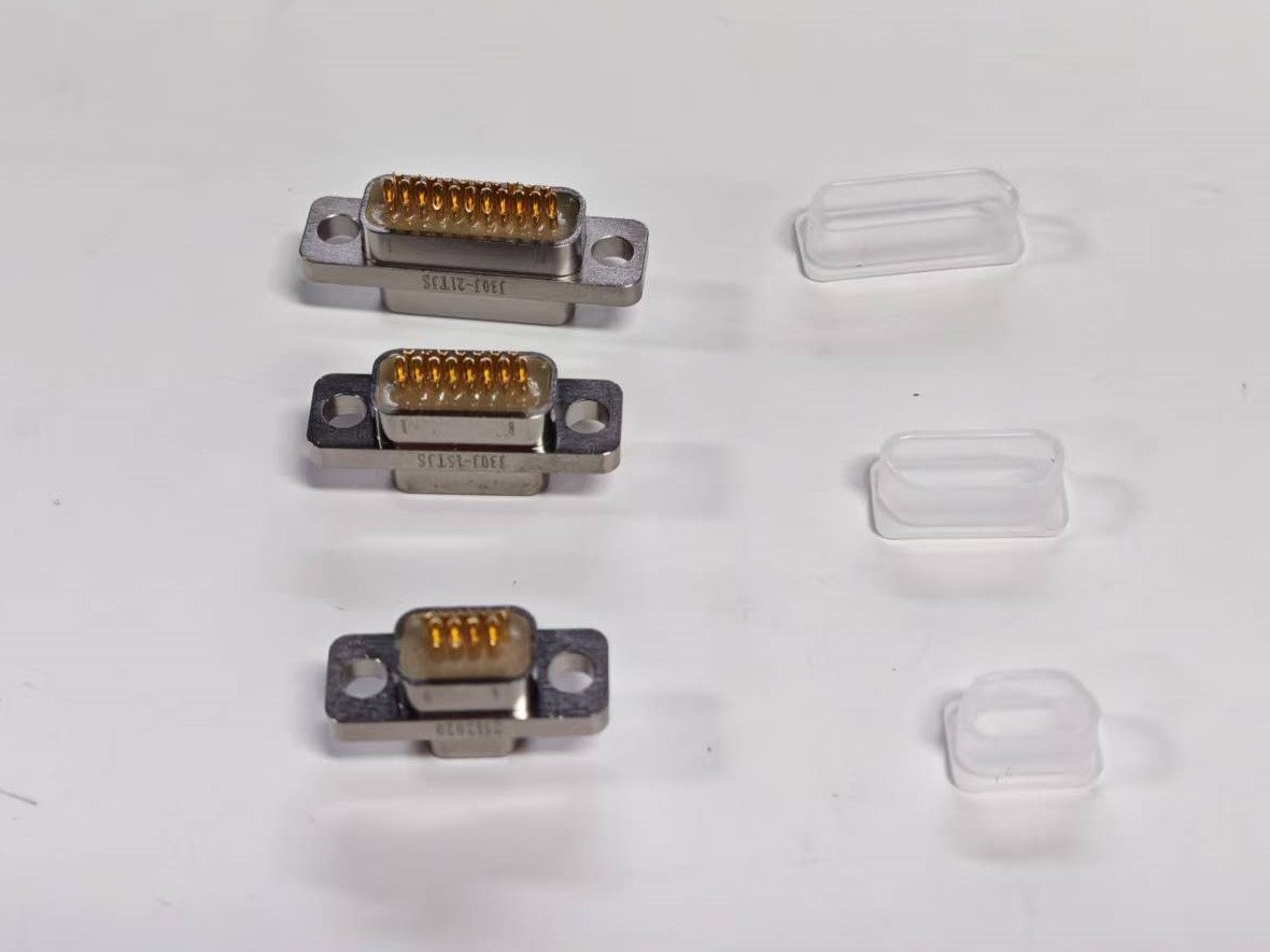 M5和M6连接器采用高品质材料，延长使用寿命