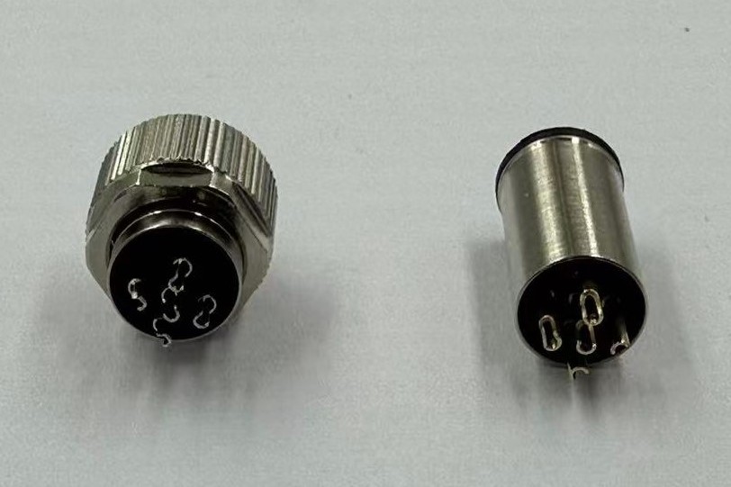 Why M12 Circular Connectors Dominate in Industrial Communication Systems