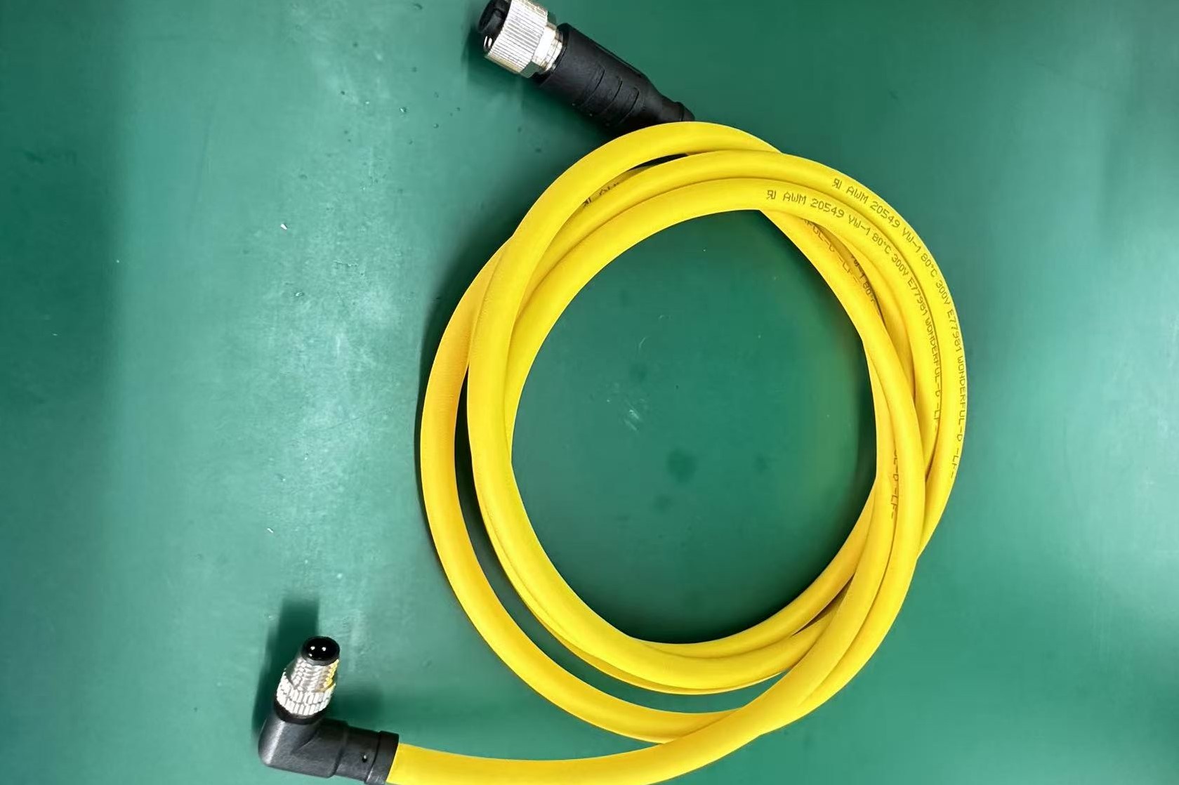 Overview of rated voltage, current, and interface code options in modern distributors